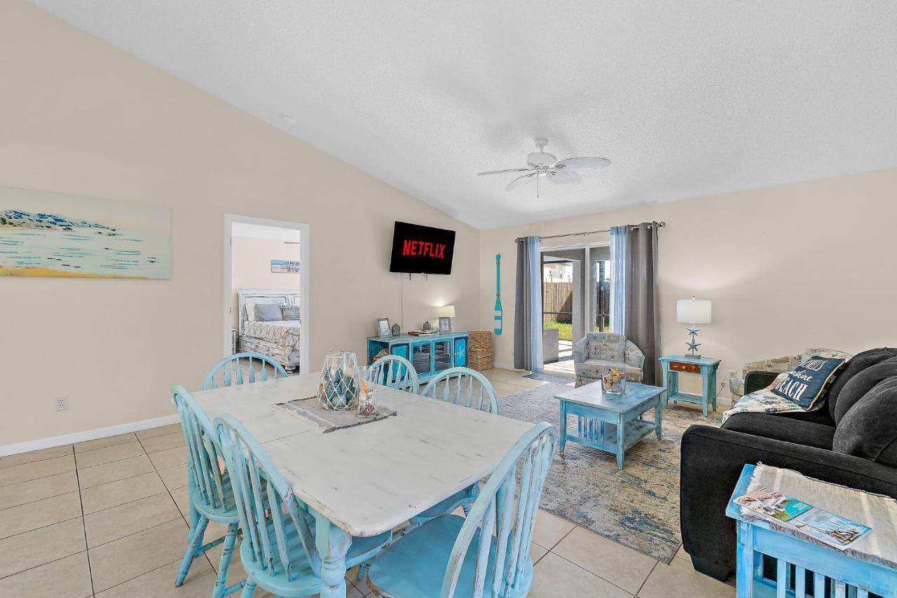 Serene Seaside Retreat - Dog Friendly - 2Br Townhouse With Shared Heated Pool Steps To Paradise Beach! Melbourne Exteriör bild